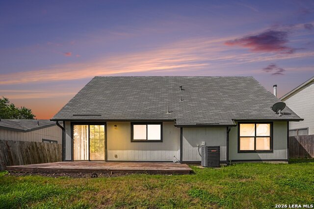 7911 Oval Mdws Property Photo 21