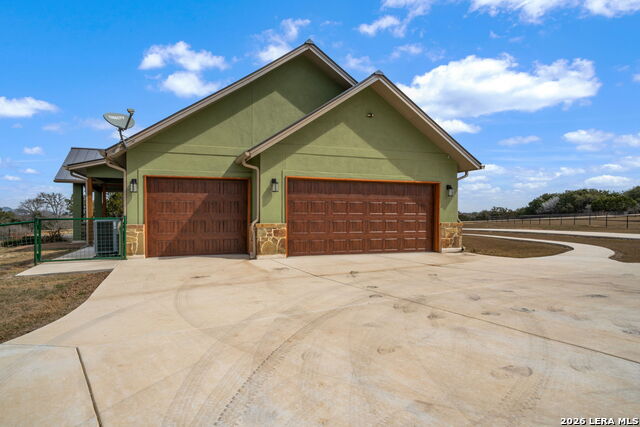 236 Bridle Chase Property Photo 5
