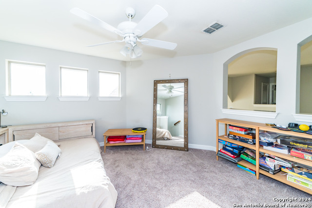 15814 Seekers St Property Photo 33
