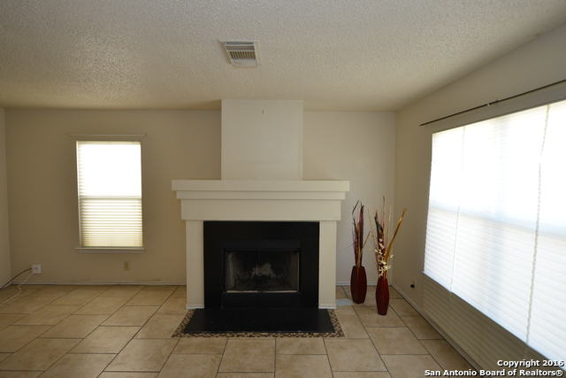 4914 Port Kenton Property Photo 5