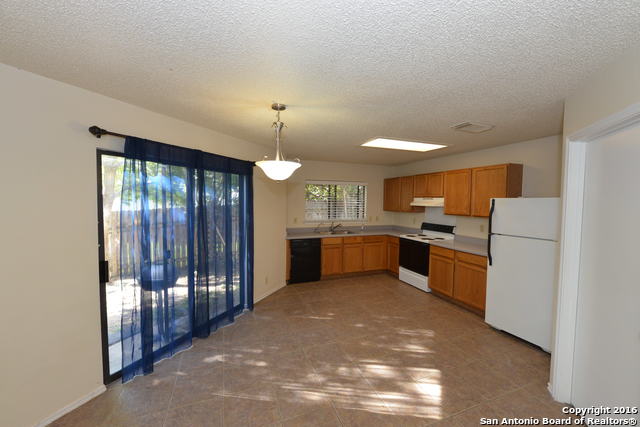 4914 Port Kenton Property Photo 9