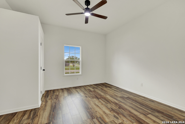 312 N Lavernia Property Photo 22