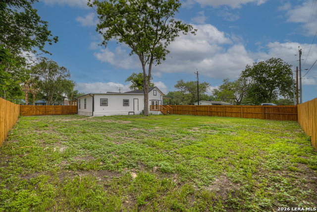 312 N Lavernia Property Photo 28