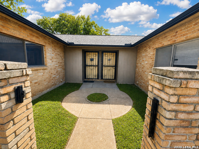 4704 Oakfield Way Property Photo 1