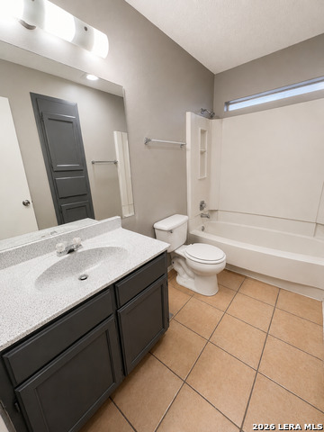 4704 Oakfield Way Property Photo 11