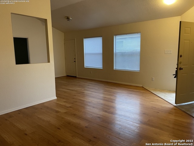 14537 Clovelly Wood Property Photo 3