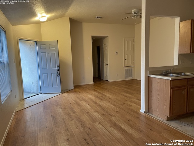 14537 Clovelly Wood Property Photo 4