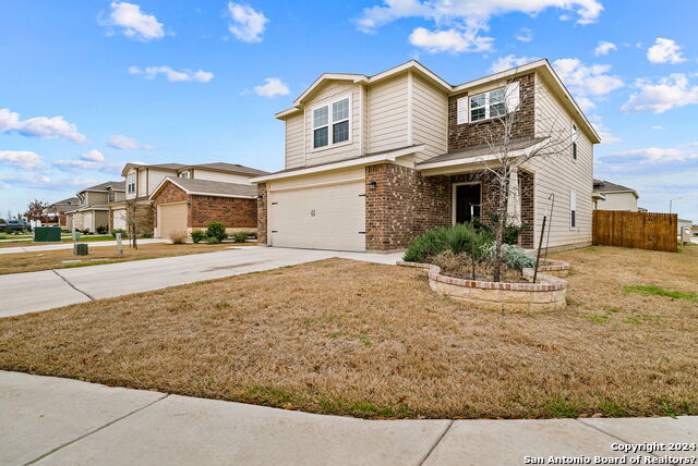 12042 Silver Lgt Property Photo 4