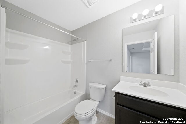 12042 Silver Lgt Property Photo 27