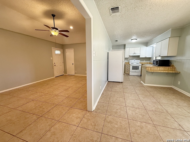 705 Woodcrest Cir Property Photo 16