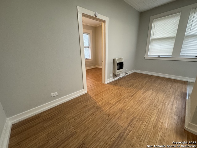 407 E Locust Property Photo 3