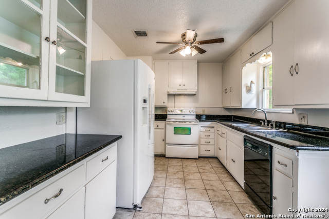 341 Tuttle Rd Property Photo 6