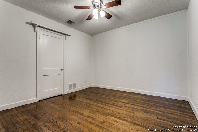 341 Tuttle Rd Property Photo 8