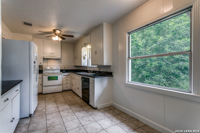 341 Tuttle Rd Property Photo 18