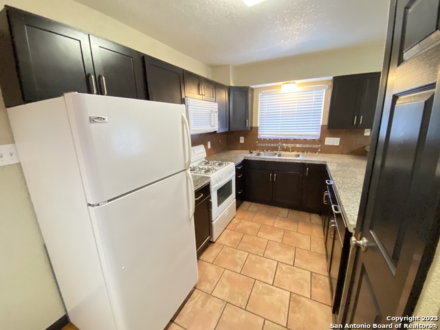 211 Natalen Ave Property Photo 4