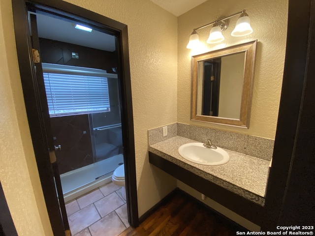 211 Natalen Ave Property Photo 6