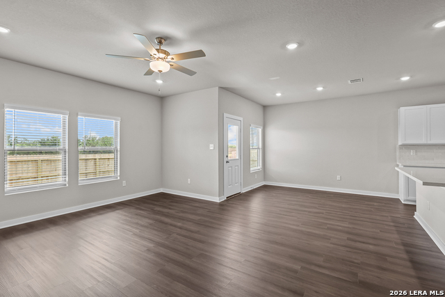 15618 Doublecreek Drive Property Photo 9