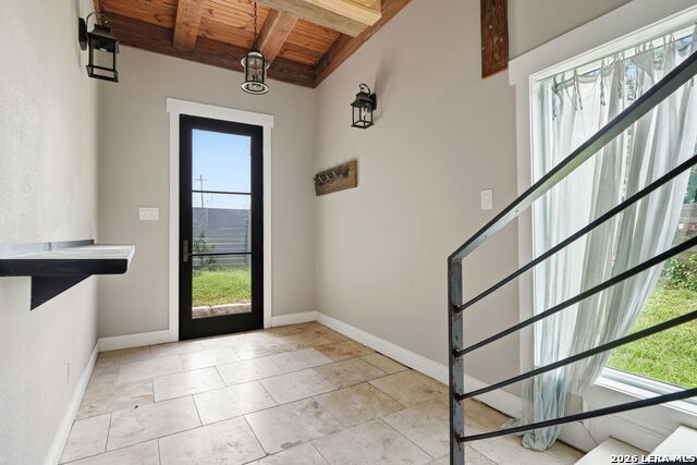 606 E Austin St Property Photo 2