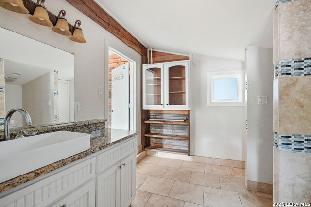 606 E Austin St Property Photo 15