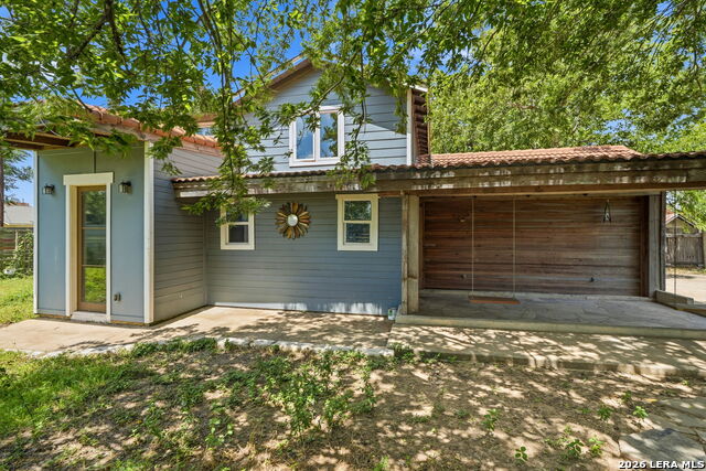 606 E Austin St Property Photo 29