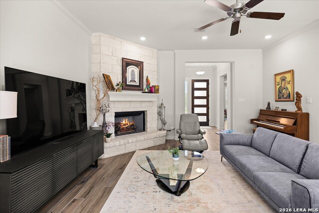 2 Canario Ln Property Photo 4