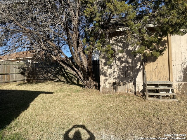 14439 Hereford Property Photo 9