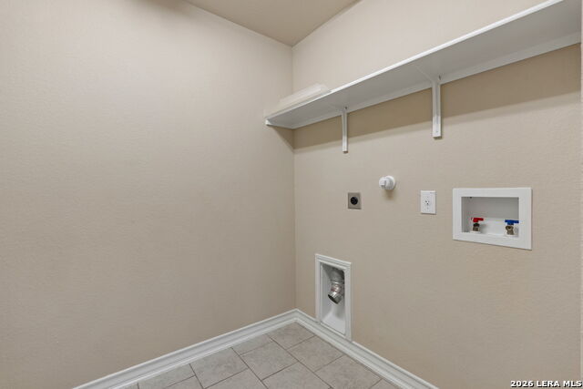 8750 Fischer Fls Property Photo 20