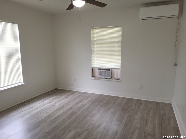 6950 Lark Haven Ln Property Photo 5