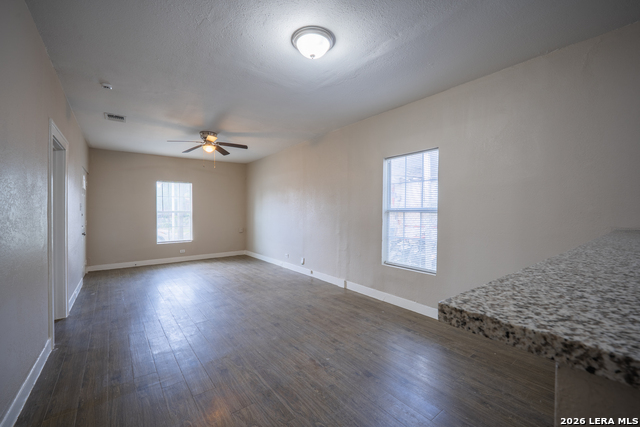 1731 Hays St Property Photo 4