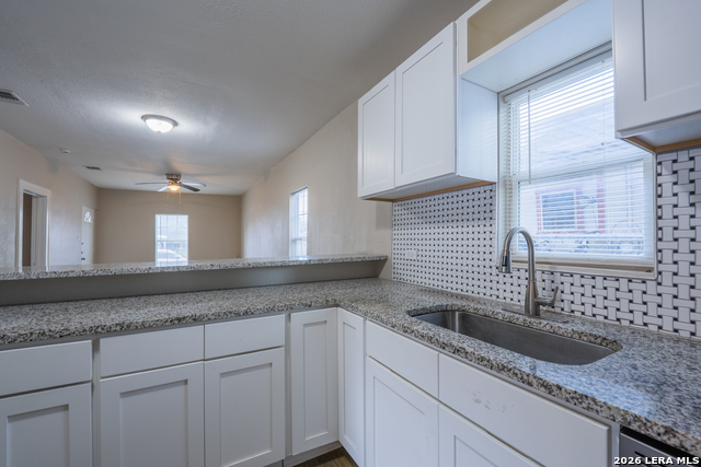 1731 Hays St Property Photo 9