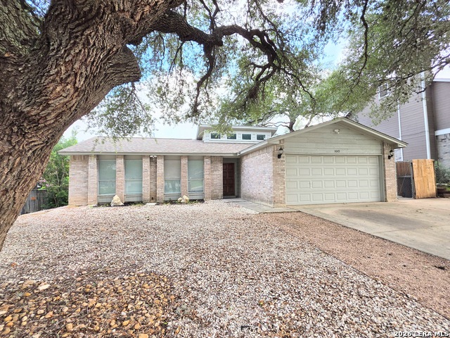 11643 Creston Property Photo 1