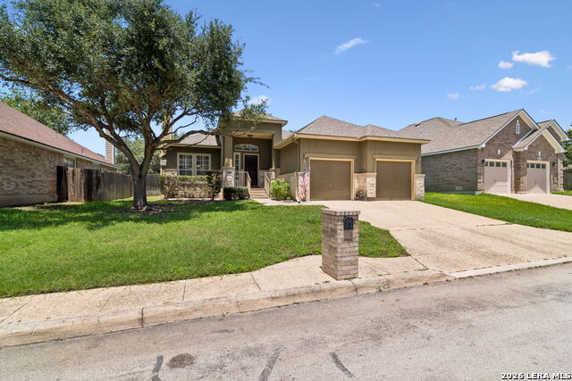 1303 Bluff Forest Property Photo 2