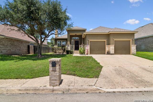 1303 Bluff Forest Property Photo 3