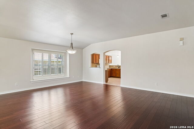 1303 Bluff Forest Property Photo 8