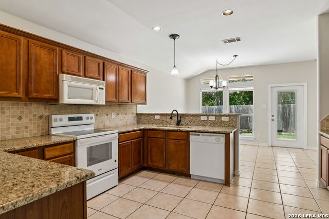 1303 Bluff Forest Property Photo 14