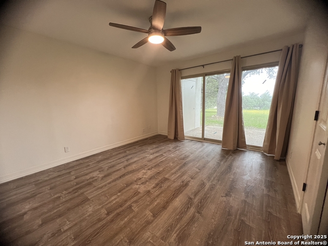 1033 Parkview Dr Property Photo 10