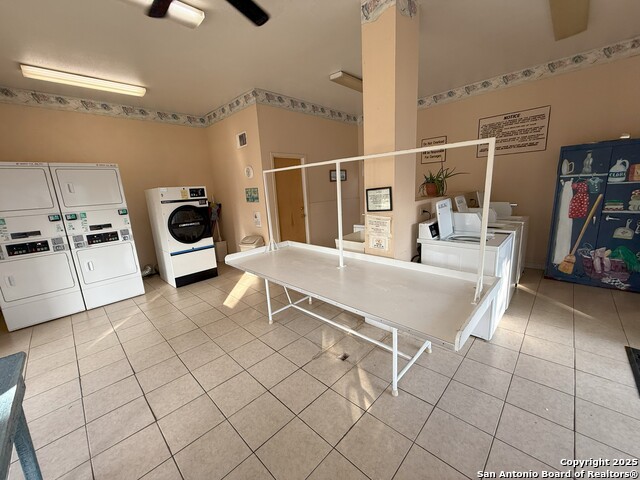 1033 Parkview Dr Property Photo 21