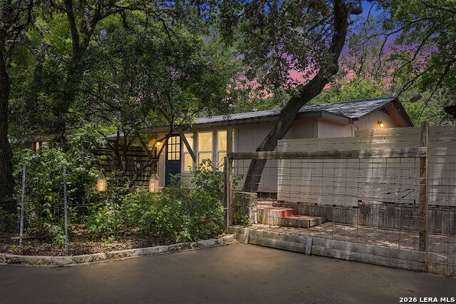 346 RAINBOW DR Property Photo 1