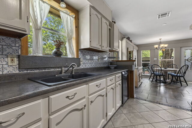 346 Rainbow Dr Property Photo 12