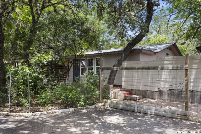 346 Rainbow Dr Property Photo 21