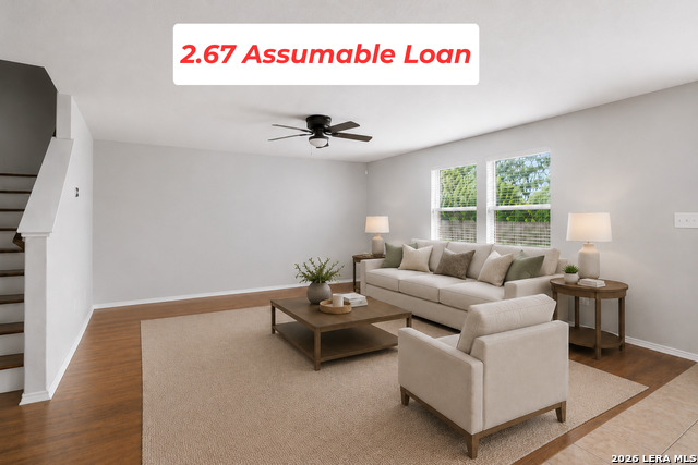 10127 Round Rdg Property Photo 1