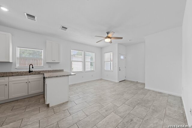 323 Gabriel Property Photo 5