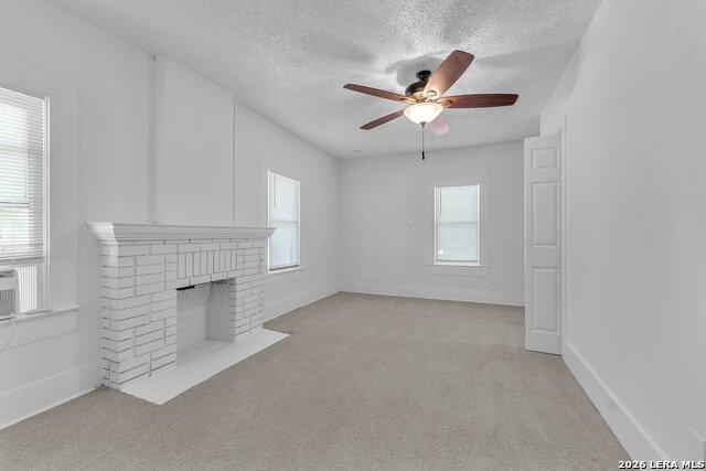 402 Ada St Property Photo 8