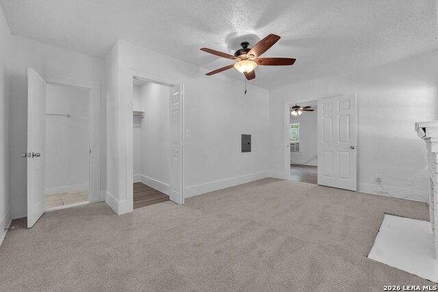 402 Ada St Property Photo 9