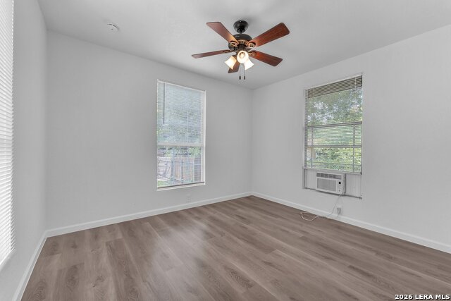402 Ada St Property Photo 12
