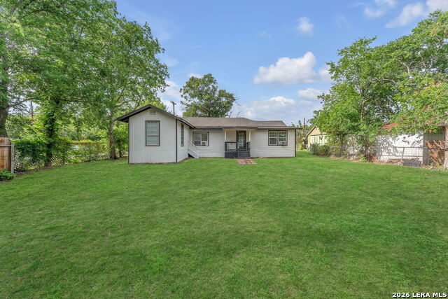402 Ada St Property Photo 14