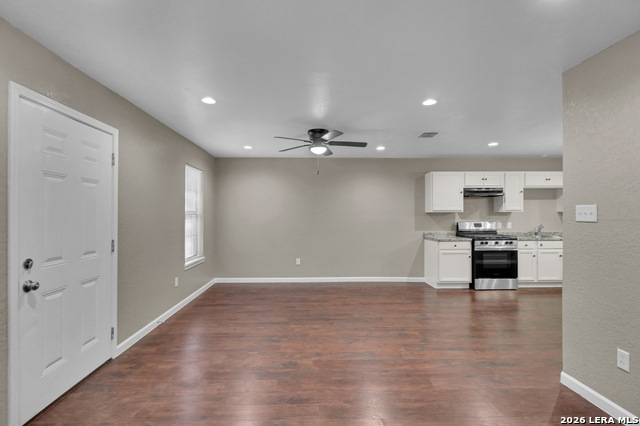 1635 Arbor Pl Property Photo 11