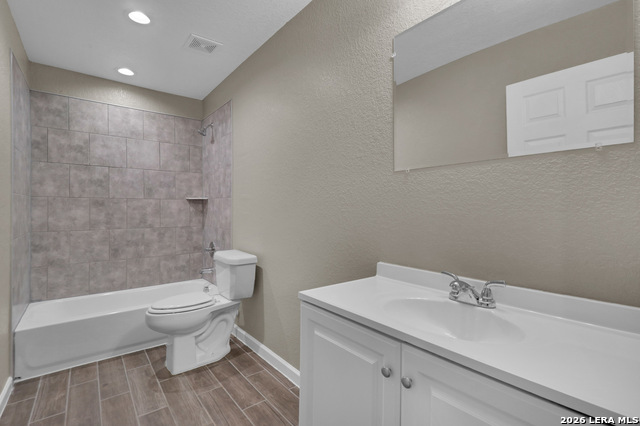 1635 Arbor Pl Property Photo 18