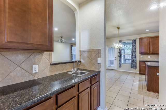 5723 White Oak Cv Property Photo 8