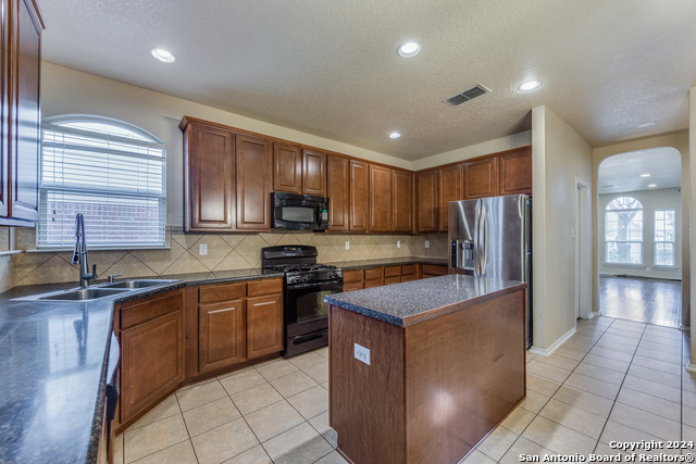 5723 White Oak Cv Property Photo 10